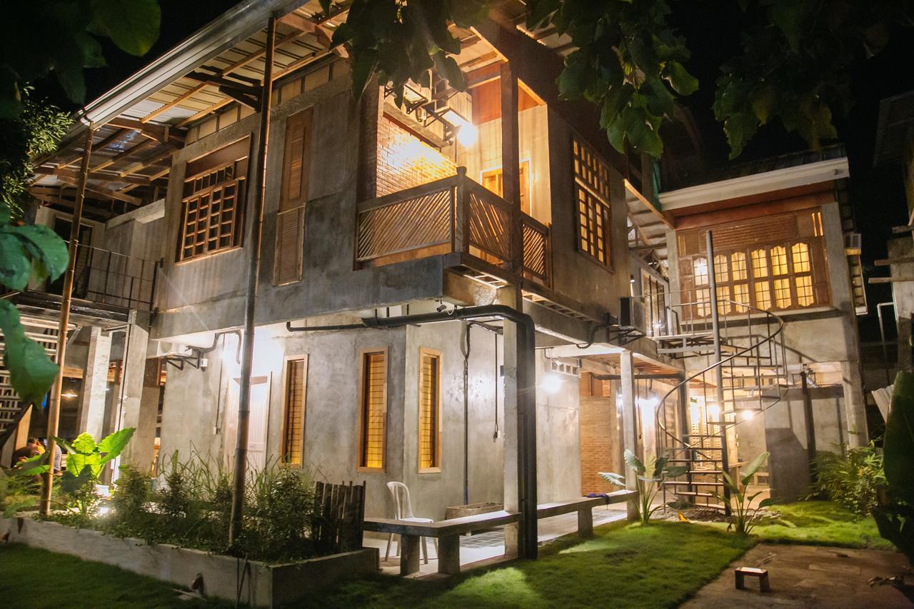 Hostel The Flying Fish